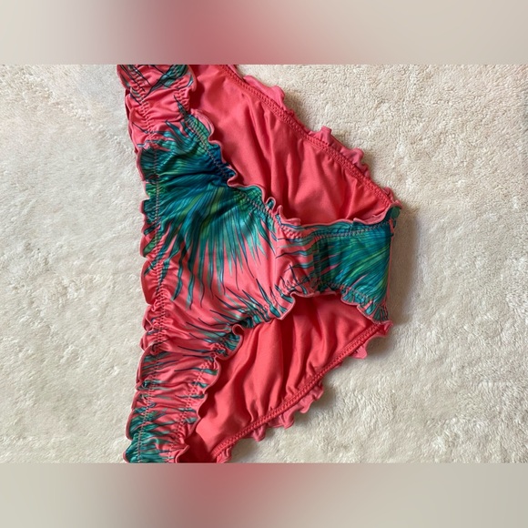 New Victoria secret push underwire bra top 32c and ruffle trim bottom XS - Picture 7 of 12